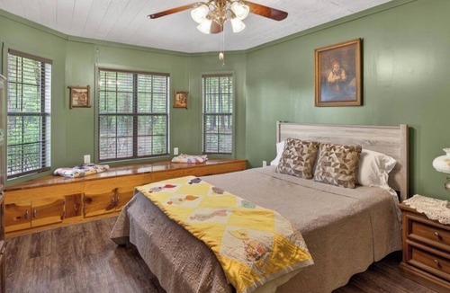 Magnolia Other | Rustic and Cozy Home 3 bedrooms and 2 full bathrooms on 150 acres