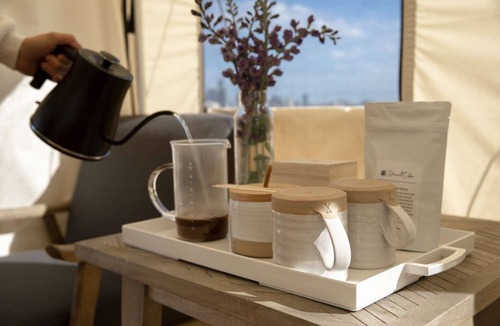 Manhattan Cabin | Rustic Glamping w/Michelin Restaurant & NYC Views