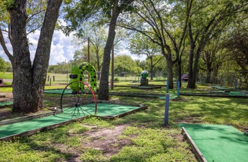 Burnet RV Rental | RV Site - Pull Through 37