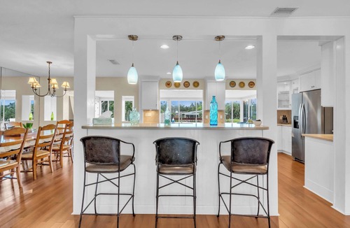 Southgate House | Sarasota Waterfront Paradise- Location, Location.!