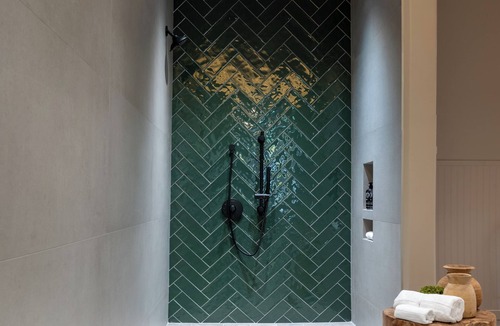Clinton Hill Hotel | Sela V Hotel