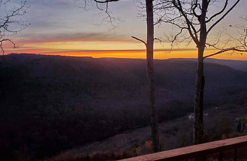 Shirley Cabin | Serene Mountain Cabin with Stunning Views Shirley
