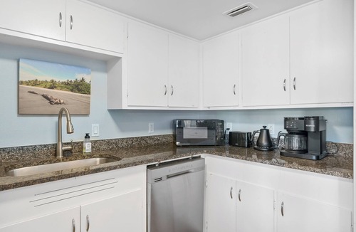 Key Allegro House | Serene Waterfront 5BR sleeps 15 w/Heated Pool, Fire Pit, Boat & Jet Ski Lift