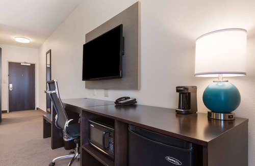 Camden Hotel | Sleep Inn East Camden