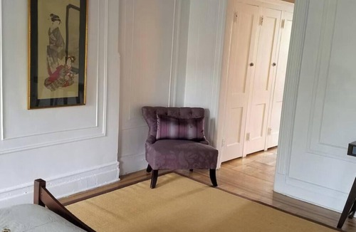 Bedford-Stuyvesant Apartment | Spacious 2 bedroom in brownstone Brooklyn