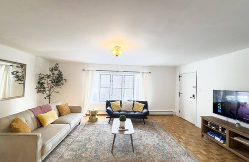 Guttenberg Apartment | Spacious apartment near NYC