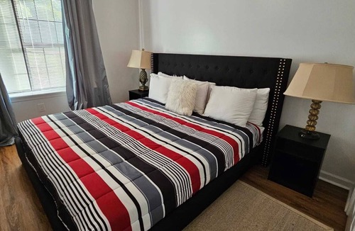Ellendale House | Spacious home away from home near Bartlett and Downtown Memphis