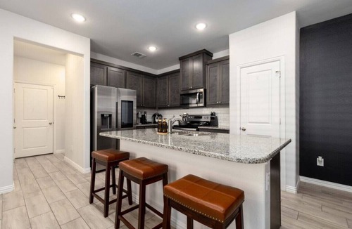 Fort Worth Cottage | Spacious Pet Friendly - 7 Miles to Eagle Mountain Lake