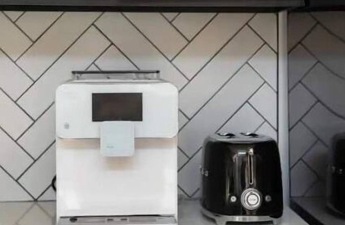 Hendersonville House | Star Sky-Boho Rustic Tiny Home With Hot Tub 20 Minutes From Asheville