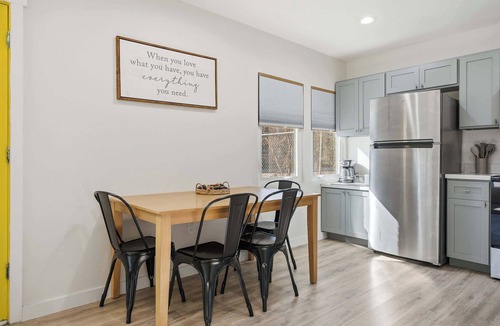 Del Mar Apartment | Stay A While Suite · 1BR · McGee Beach + Downtown