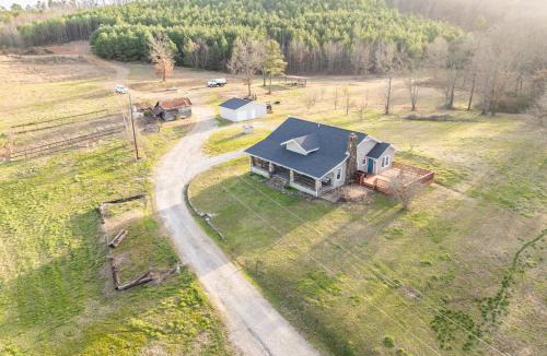 Lake Hamilton House | Stunning Views Gated Mountain Retreat 20 Acres