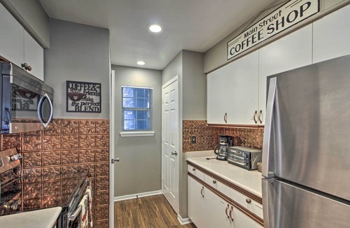 Branson Condo | Stylish Resort Condo: 3 Mi to Downtown Branson!