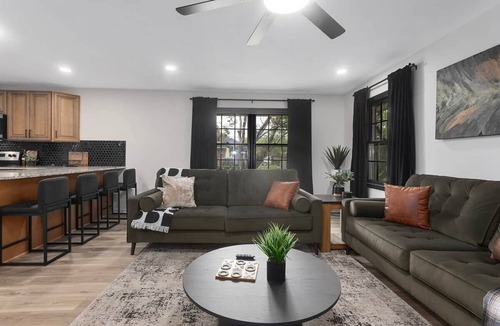 Lee's Summit House | Summit Social House | Game Room | King Beds
