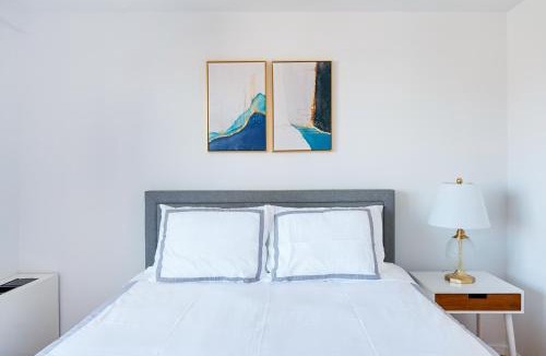 Lincoln Square Apartment | Sunny 3 BR 1 Bath Apartment in NYC