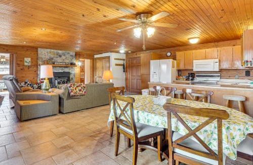Shell Knob House | Table Rock Lake Cabin w/Waterfront Views!