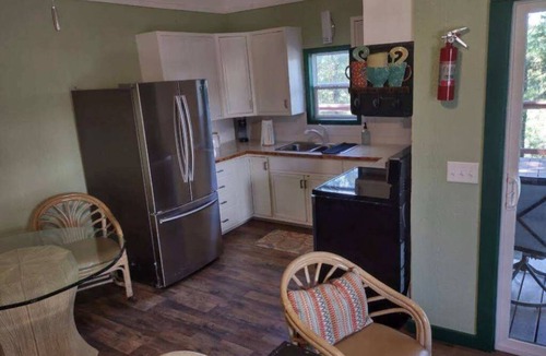 Royal Cabin | The Aspen at Hamilton Cove ~ Cabin Eleven ~ Pet Friendly