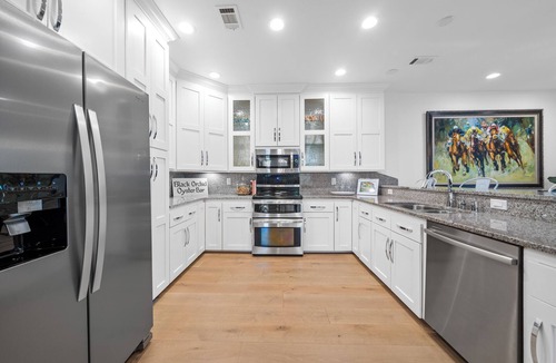 Hot Springs House | The Central Loft: Contemporary Downtown Retreat Along Hot Springs' Bathhouse Row