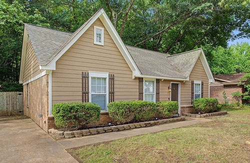 Horn Lake House | The Delta Dream Cottage- minutes from Memphis