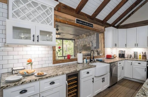 Ellijay Cabin | The Grande Lodge- Riverfront, Fiber, HotTub, Fish, DogOK, Game Room, Movie Room