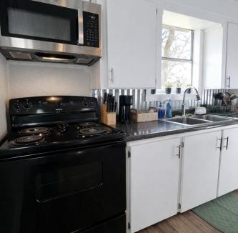 Linden House | The Main Street Cottage