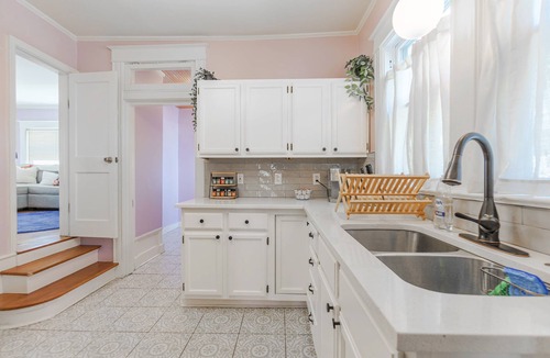 Vollintine-Evergreen House | The Memphis Retreat in the heart of Memphisnn