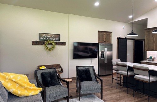Tahlequah Apartment | The perfect, quiet hideaway! Spacious 1-bedroom with all the amenities of home.