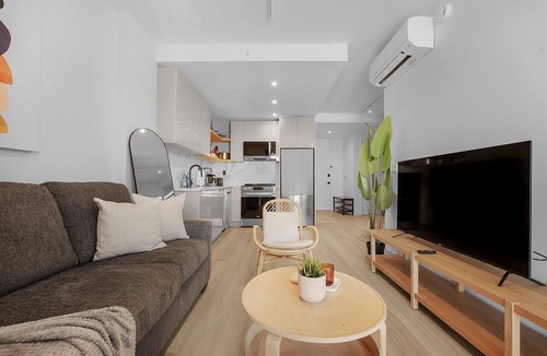 Greenpoint Condo | The Quay Waypost Hospitality Greenpoint