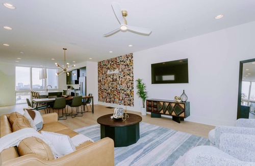 Nashville House | Two Spacious Townhomes with Skyline Hot tubs and Free Private Garage Parking