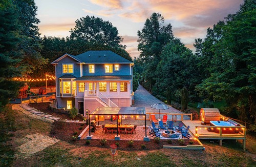 Asheville House | Ultimate Asheville Getaway: Playground·HotTub·Sauna·Game Room· Fenced·15 min AVL
