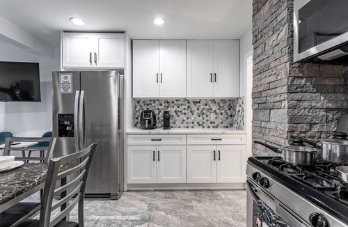 Constable Hook Apartment | Ultra Modern 4BR-2BA-9 Beds | MetLife-NYC-Parking