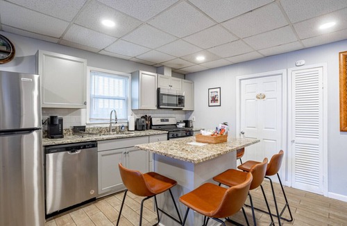 Constable Hook Apartment | Updated 3BR-2BA-9 Beds | NYC | MetLife | Parking