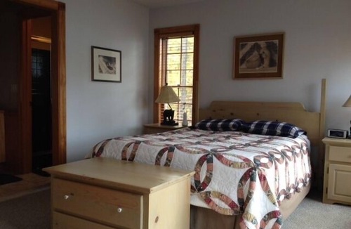 Tinmouth Cabin | Vermont Lakefront Paradise
