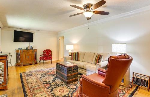 Henderson House | Walk to Dtwn & Freed-Hardeman: Home w/Fenced Yard
