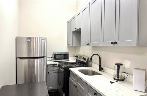 Guttenberg Apartment | Washer dryer 20 minutes to New York City