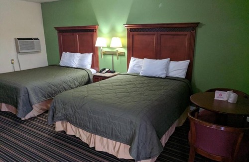 Benton Hotel | welcome close to KENTUCKY LAKE
