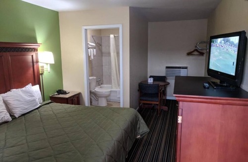 Benton Hotel | welcome close to KENTUCKY LAKE