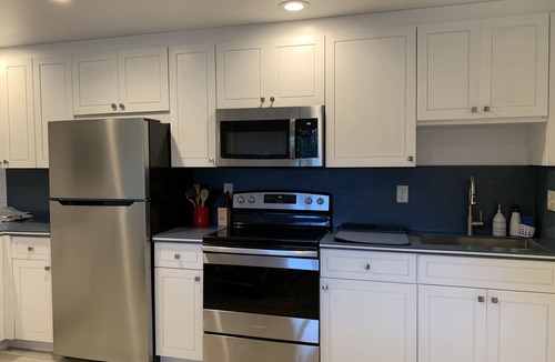 Sunset Cove Apartment | Welcome to Our Little Slice of Heaven on the Lake!