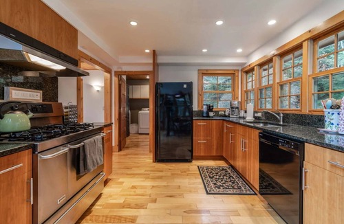 White River Junction House | Wheelock Farmhouse with Fireplace, Pet-Friendly