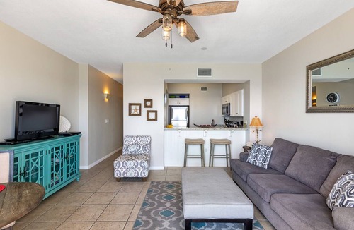 Ono Island Condo | Windemere 904-Pool Side Cabana