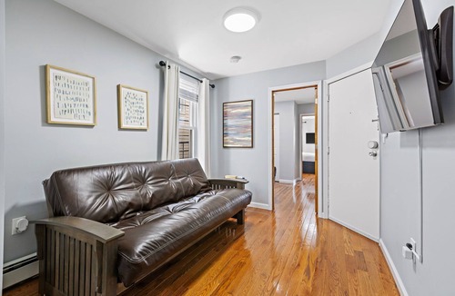 Union City Condo | Work and Relax 1BR Condo 15 Min from NYC