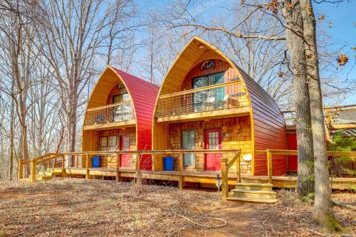 1 Mi to TIEC: Peaceful Mountain Cabin