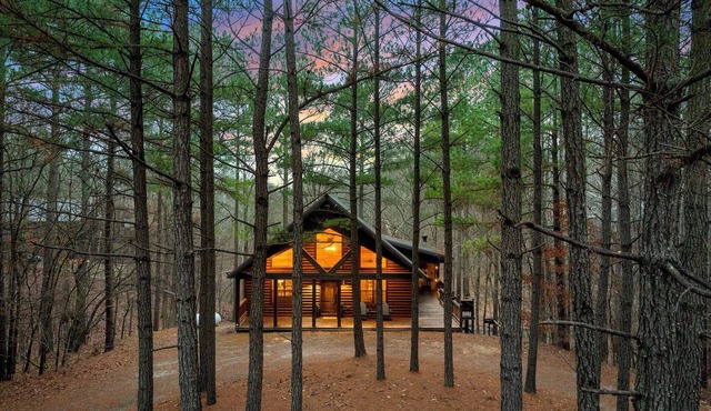 10% Off Member Deal Walk2Town Private Creek Hot Tub Deck Fireplaces King Bed