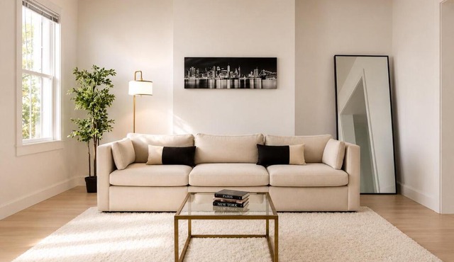 15 mins NYC, Spacious & Private 3BR Home Sleeps 12