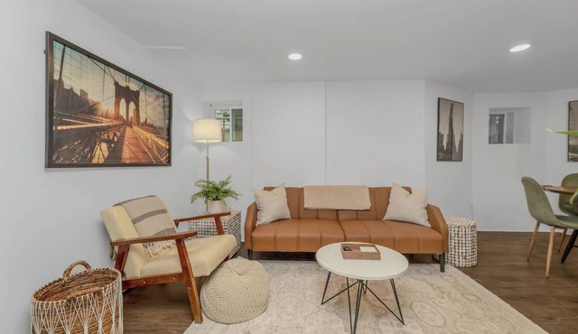 1BR King + Pet-Friendly + In-Unit Laundry + Backyard