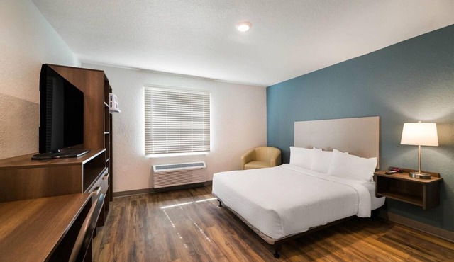3 Rockledge Rooms with Kitchen + Pet-Friendly Near Cocoa Beach & Local Parks