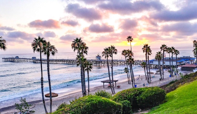 4 Accommodations | Near from Pier, Lake, & Beach | 2 Queen Beds | Free Parking