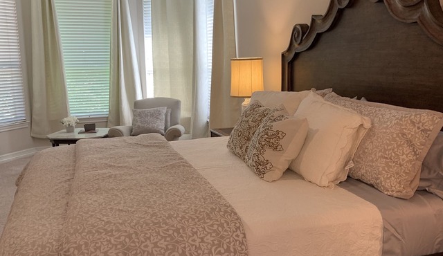 4 BR Spacious Luxury Home, 3 beds are King, perfect for executives or a family