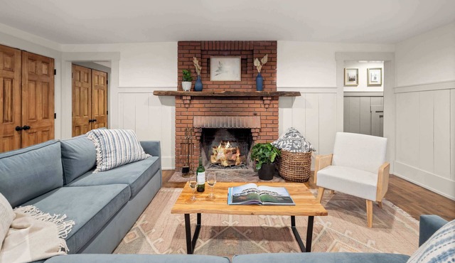 4BR Vermont Condo | Stowe Mountain & River Access