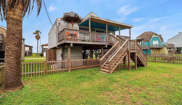 Bermuda Bungalow | Steps from the Sand!