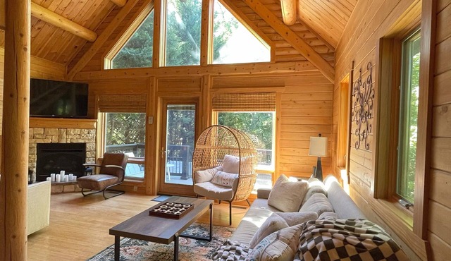 Cabin Undamaged, w/pwr & wtr, Near Lake Lure Dam
